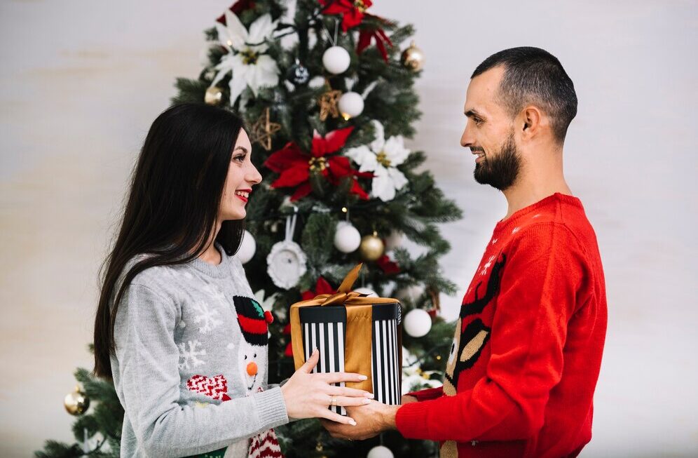 “12 Days of Christmas for Husband: A Fun and Heartfelt Holiday Tradition”