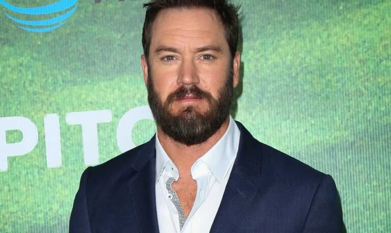 Exploring the Net Worth of Mark Paul Gosselaar: How Much is the Star Really Worth?